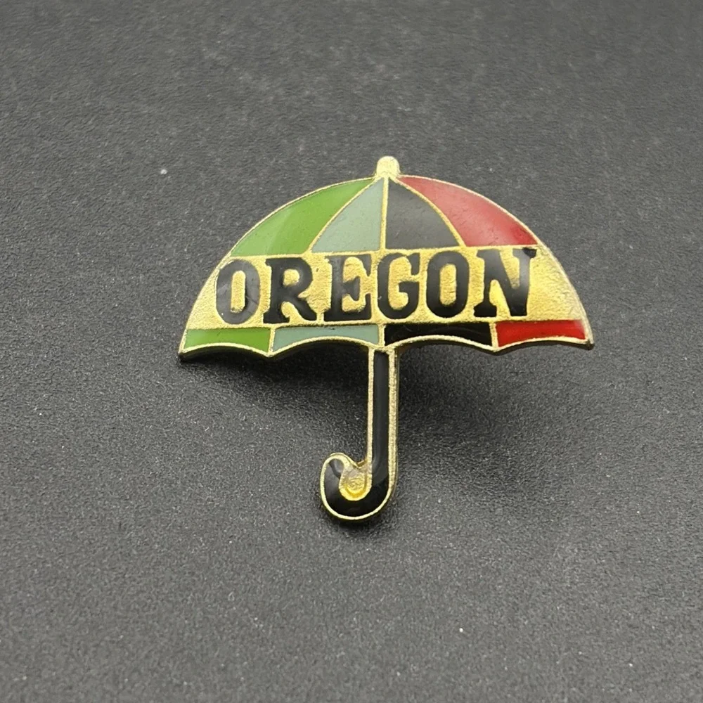 Oregon Umbrella‎ USA Lapel Hat Pin